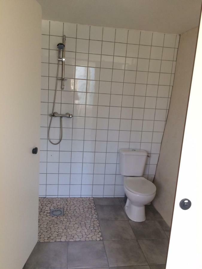 Les Roulottes De L'Airou Hotell Beauchamps  Exteriör bild